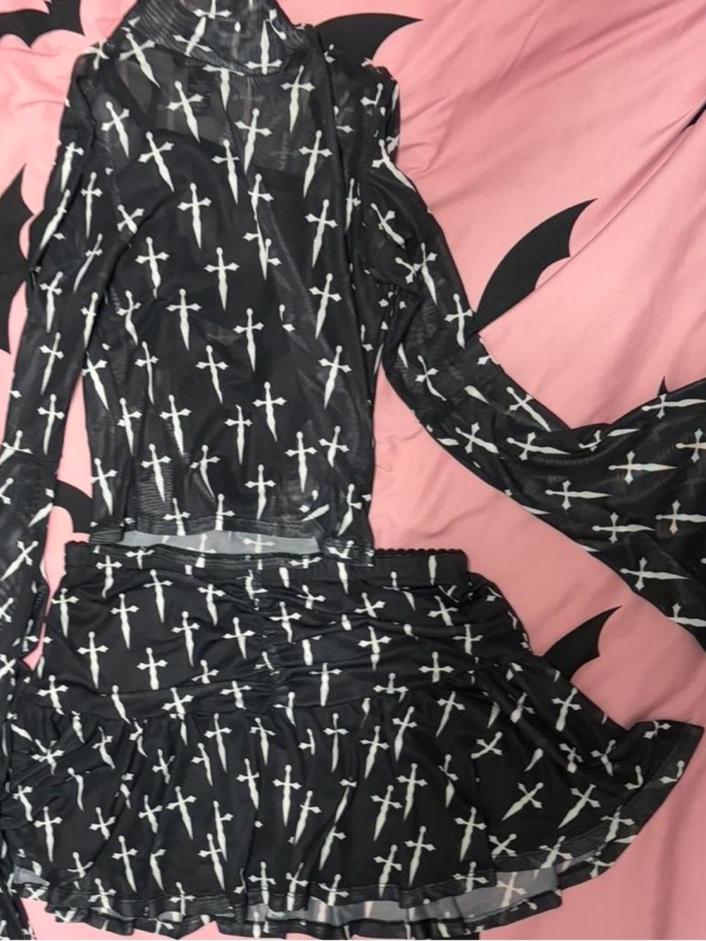 Hot Topic Dagger-Print Two Piece Set